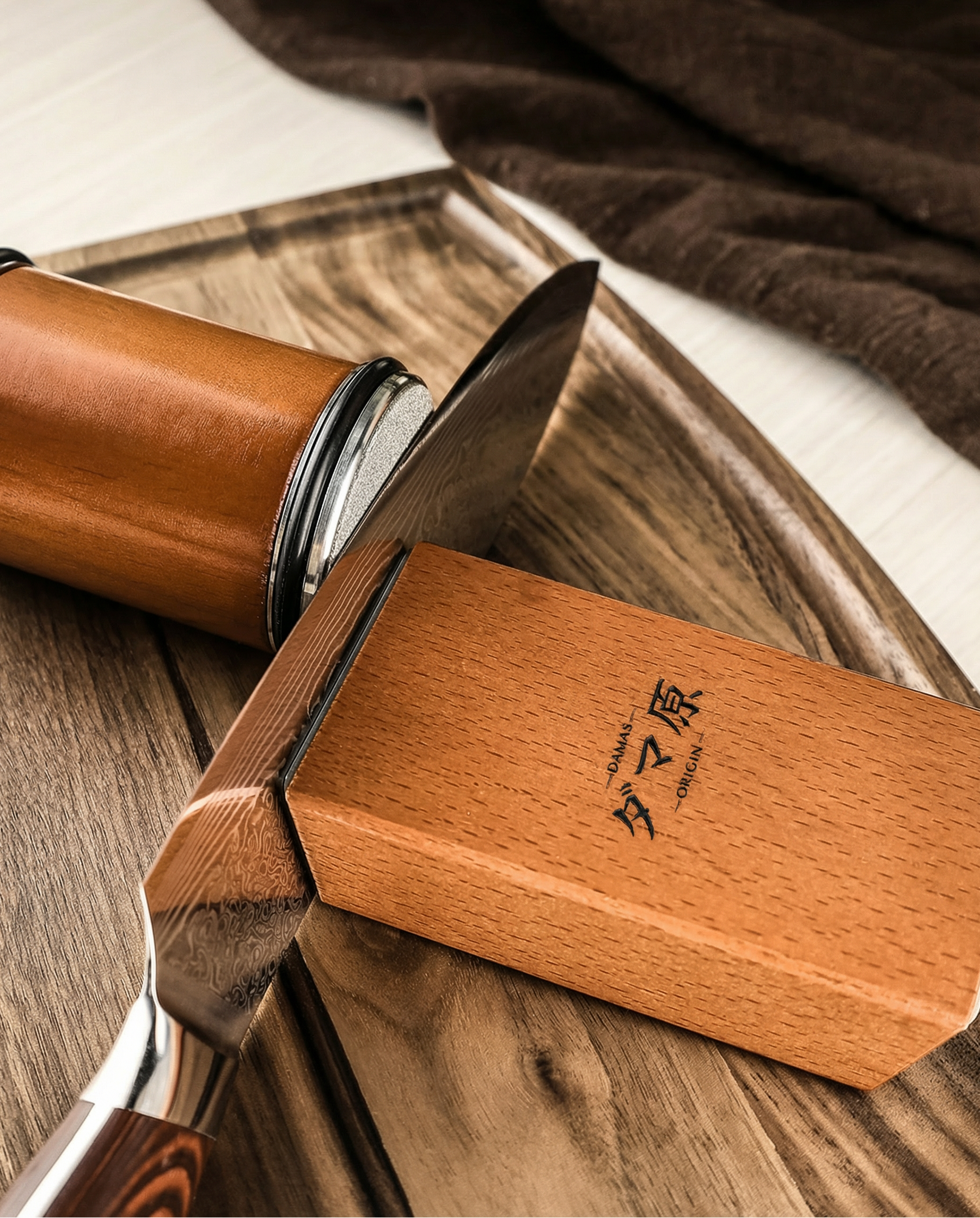 Magnetic Rolling Knife Sharpener - Oak